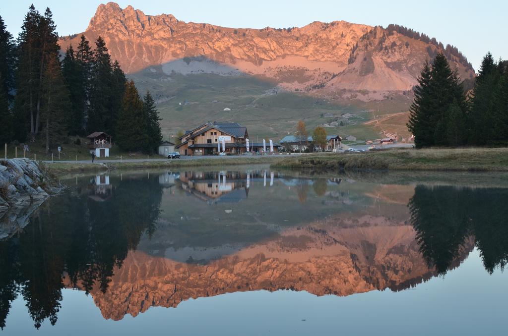 Chalet Hotel Vaccapark Ле Праз де Лис Экстерьер фото