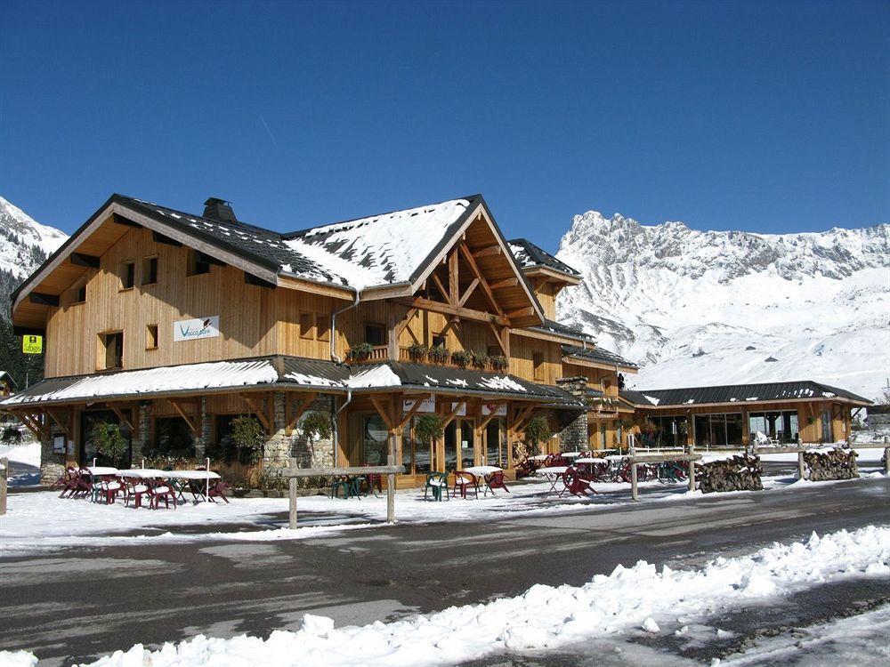 Chalet Hotel Vaccapark Ле Праз де Лис Экстерьер фото